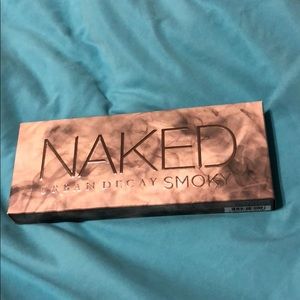 Naked Urban Decay SMOKY palette